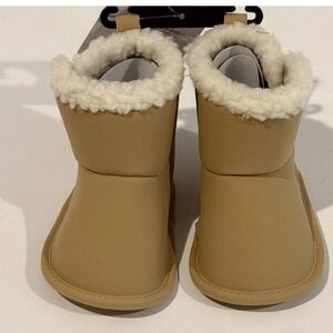 Baby Cater Boots
